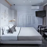 Lavris City Suites
