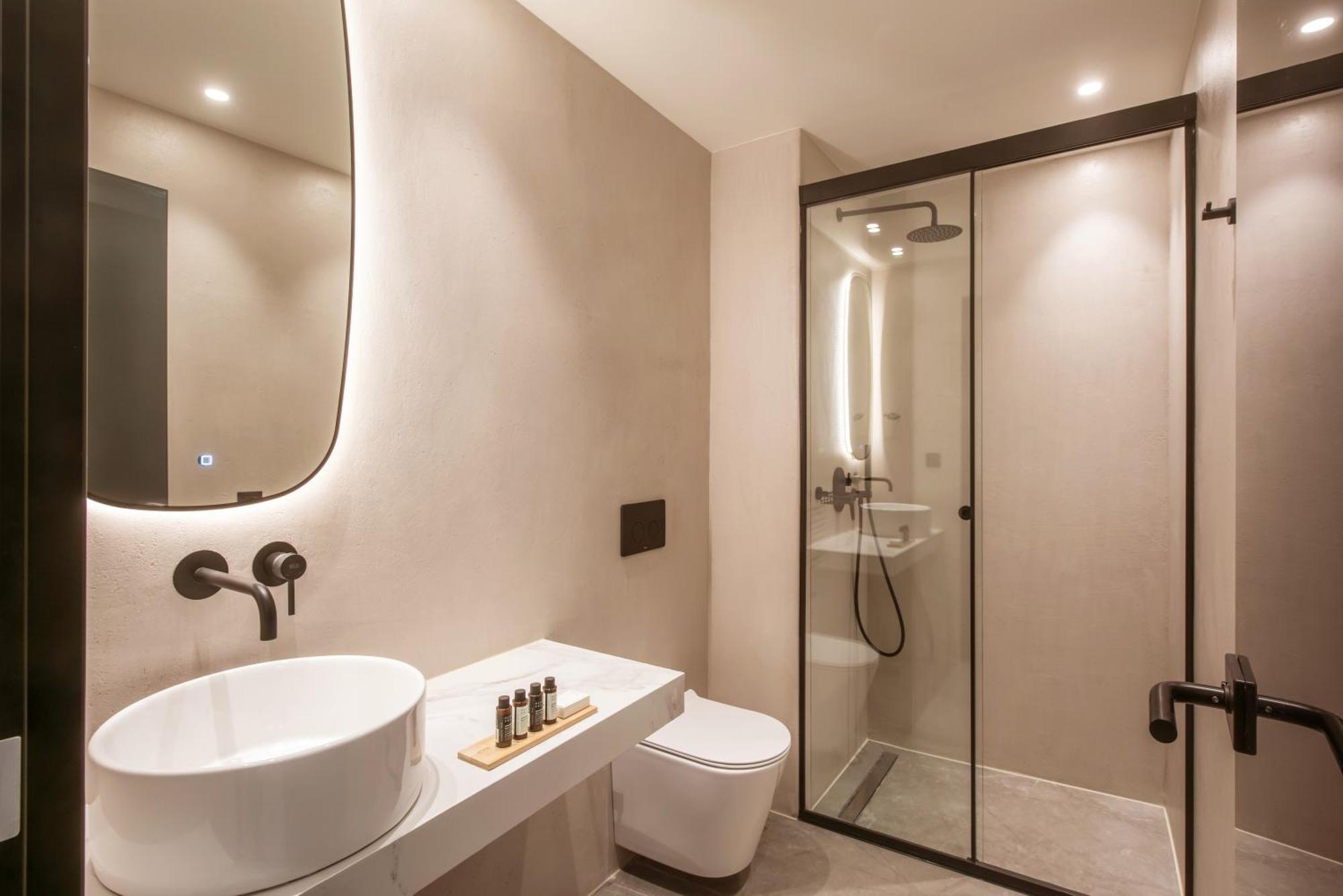 Lavris Aparthotel