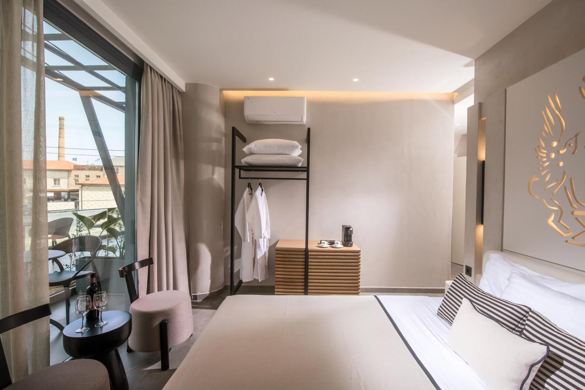 Lavris Aparthotel