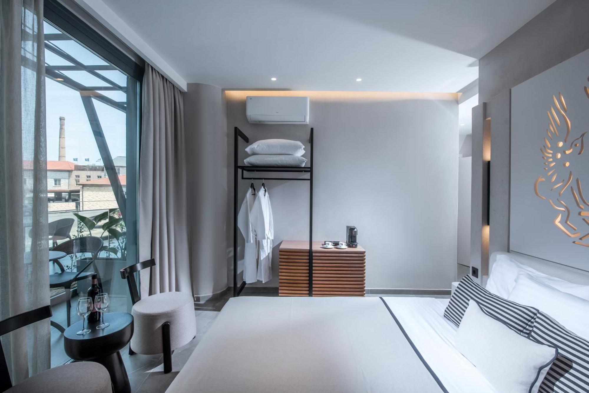 Aparthotel Lavris 3*